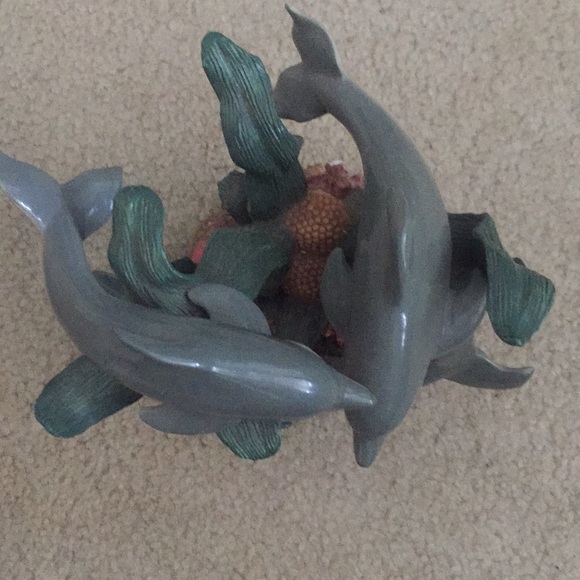 Decor - Picture 3 of 4